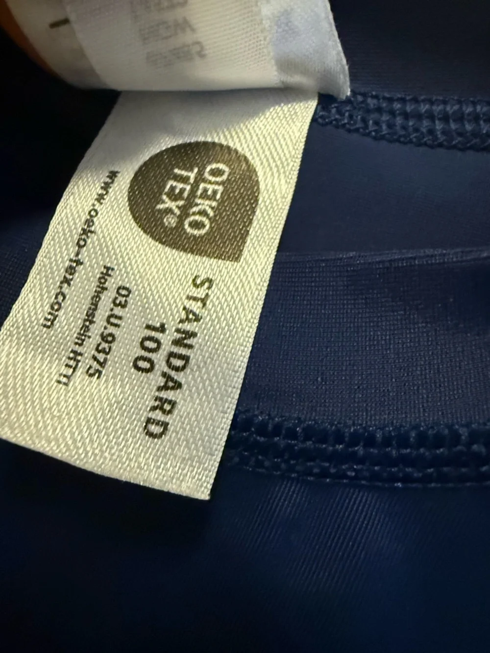Hanna Andersson Long Sleeve Rashguard, solid Navy, size 3T